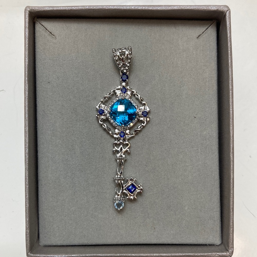 Zales New In Box Key Pendant Topaz